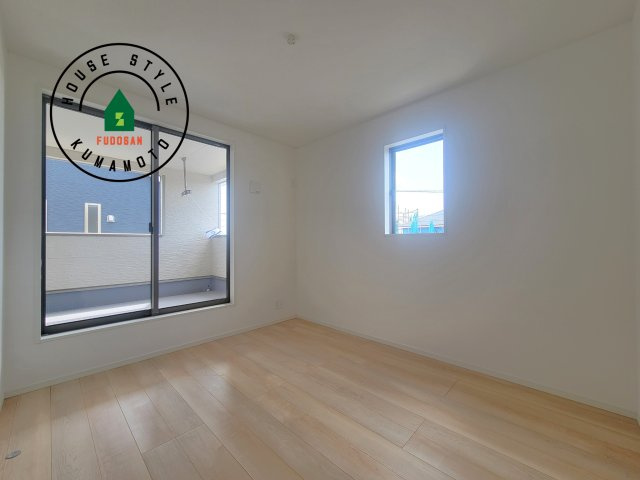 宇土市岩古曽町第2-7棟（4号棟）の子供部屋|穏やかな光が差し込む室内には、穏やかな時間が流れます。