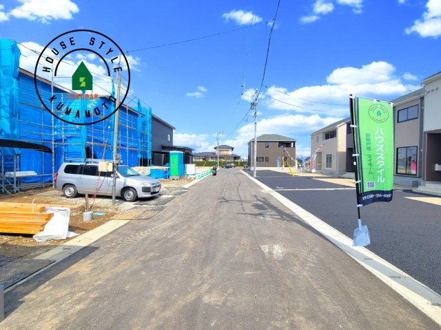 宇土市岩古曽町第2-7棟（4号棟）の前面道路含む現地写真|前面道路です。