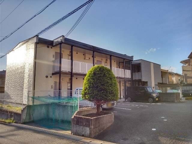 神戸市北区八多町中のアパート