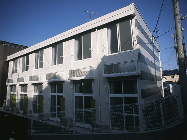 レオパレス西丸山の外観