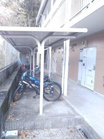 三田市西山２丁目のアパートのその他