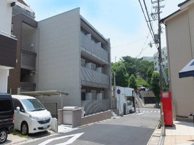 クレイノ長田天神の外観