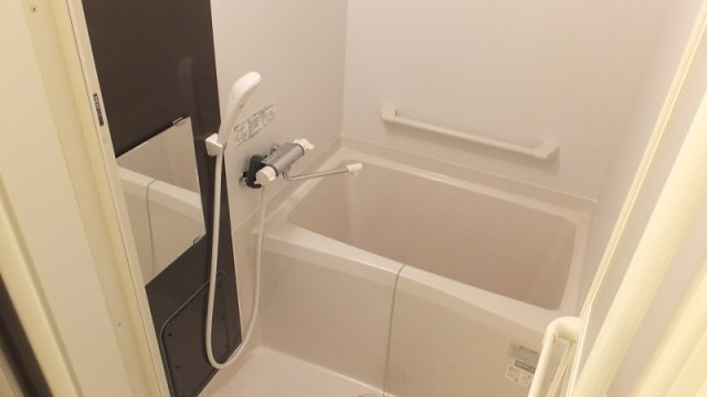 神戸市兵庫区石井町４丁目の賃貸マンションの浴室|サーモスタット付き水栓。