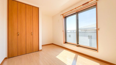 【洋室】 | 横浜市泉区上飯田町 中古戸建 全1棟