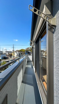 【バルコニー】 | 横浜市泉区上飯田町 中古戸建 全1棟
