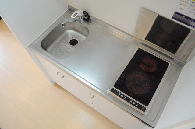 神戸市北区八多町中の賃貸マンションのキッチン|広々キッチンで使い勝手抜群！！