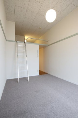 【洋室】 | ブルーマカロン汐ノ宮