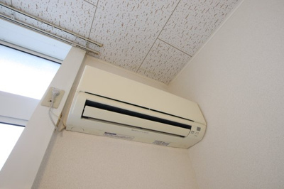 【設備】 | ブルーマカロン汐ノ宮 | エアコン