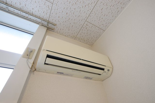 【設備】 | ブルーマカロン汐ノ宮 | エアコン