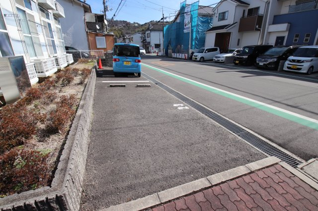 【駐車場】 | ブルーマカロン汐ノ宮
