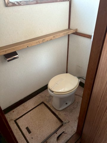 中古住宅　帯広市西15条南14丁目のトイレ