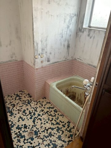 中古住宅　帯広市西15条南14丁目の浴室