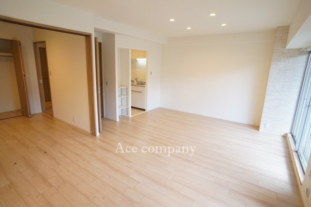 【居間・リビング】の画像