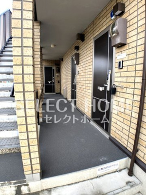 【エントランス】 | セジュール上地 | 建物の内部です