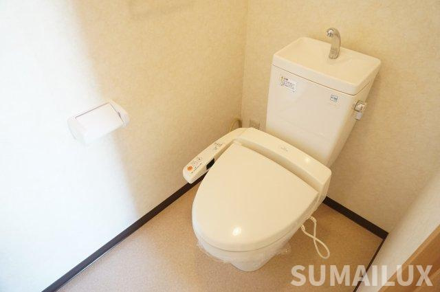 熊本市東区小山２丁目の賃貸マンションのトイレ