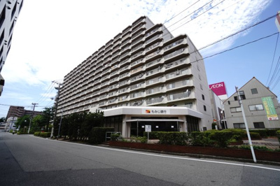 【外観】 | 【上質リノベ】みゆきパークマンションA棟 | 【資料には掲載していない情報】
物件の陽当りや通風・仕様設備やお部屋の大きさの比較、
近隣・周辺環境や街並みなど、資料には掲載していない情報が
現地にはたくさんあります。是非ご確認ください。