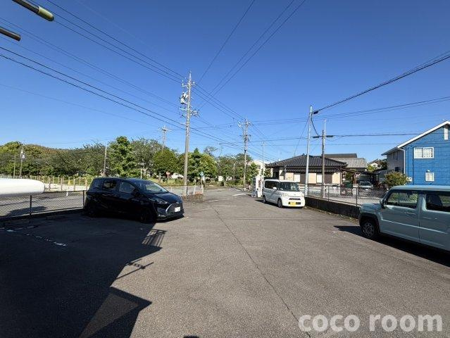 サンコート藤岡Aの駐車場