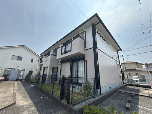 ハイツサンライフD棟の外観