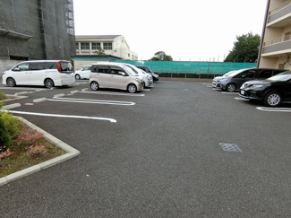 【駐車場】