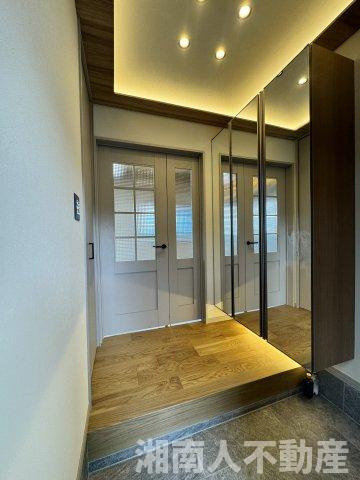 鎌倉市笛田６丁目１８－５戸建ての玄関|落ち着いた玄関です