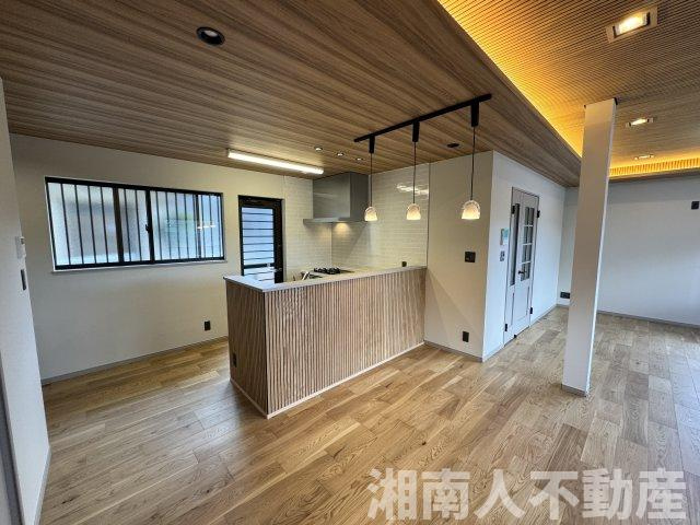 鎌倉市笛田６丁目１８－５戸建ての居間・リビング|使いやすい居間です