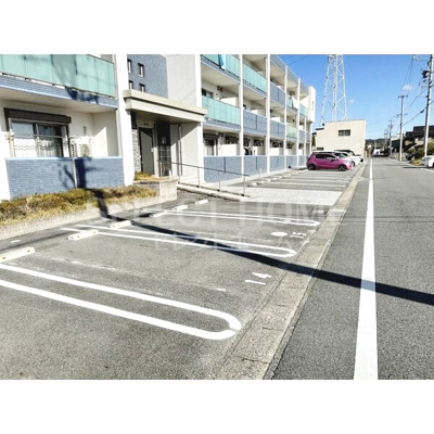 【駐車場】 | グラン スイートアイ