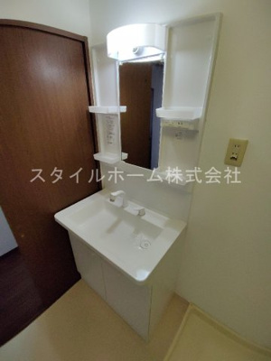 【洗面所】 | フィオーレ大山Ⅱ | 別部屋写真です。