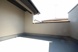 【バルコニー】 | 〇バルコニー〇
お洗濯物たけじゃない楽しみ方のある広いバルコニーになりそうです/25.4.29撮影