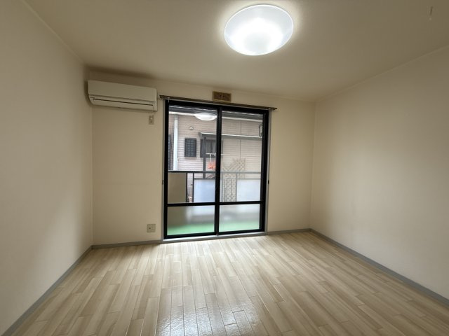 サンライフアイＡの居間・リビング