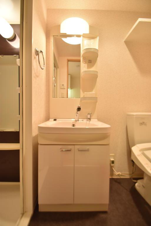 大阪市都島区都島南通２丁目の賃貸マンションの洗面所