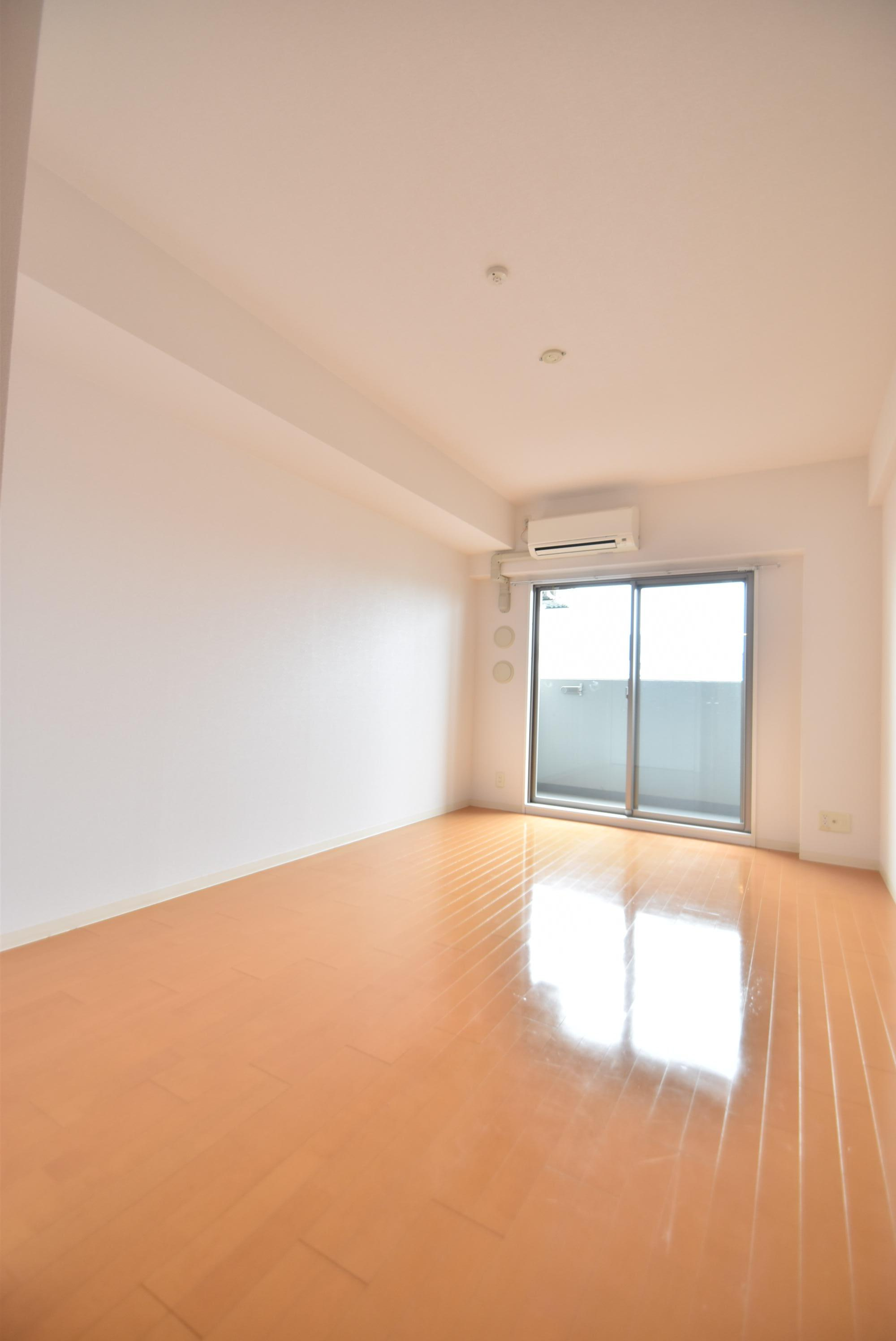 大阪市都島区都島南通２丁目の賃貸マンションの居間・リビング