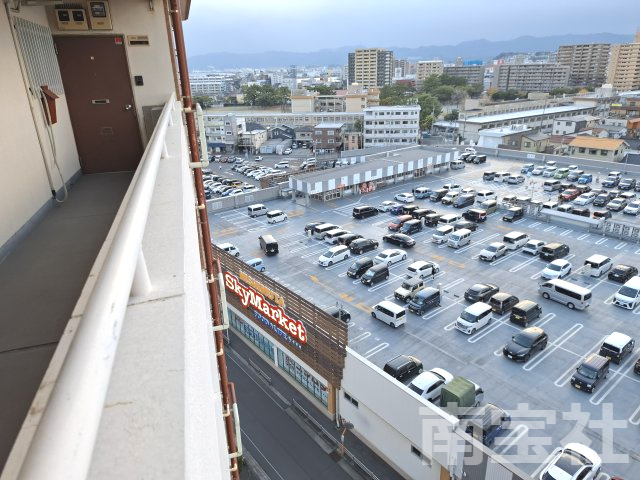 【展望】 | 目の前にスーパーがあります