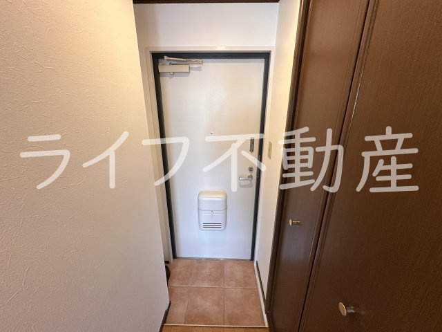 小阪駅前ヴィラデステの玄関|玄関です