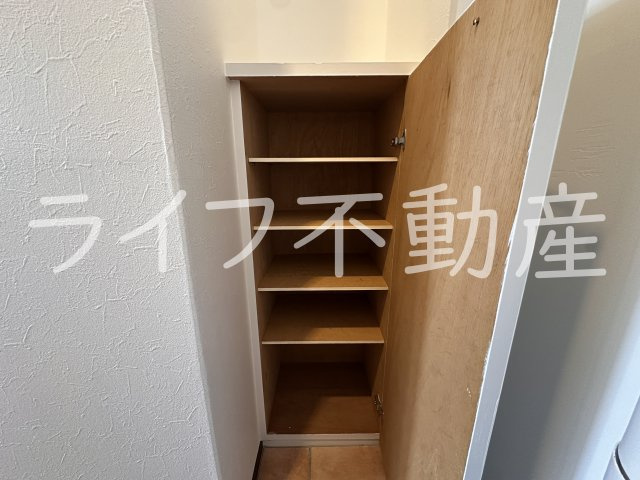 小阪駅前ヴィラデステの収納|収納豊富です