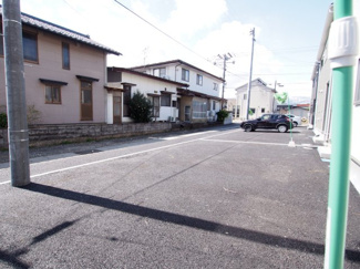 【駐車場】