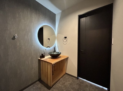 【脱衣所】 | 草津市西矢倉２丁目　天然木フルリノベーション | 
