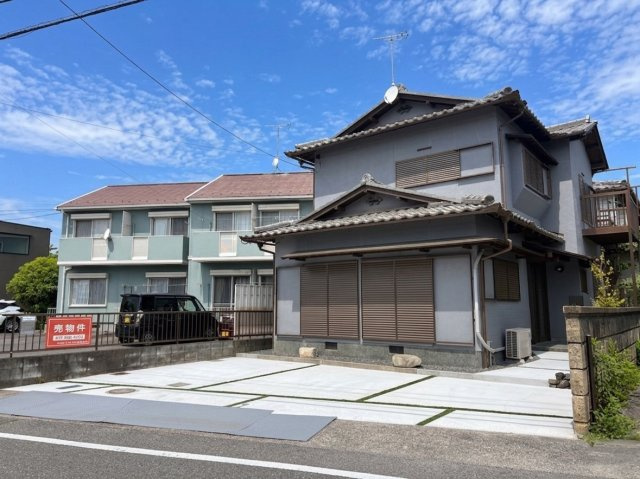 草津市西矢倉２丁目　天然木フルリノベーション