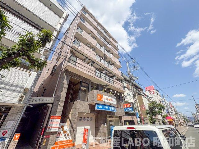 ジュネスコート