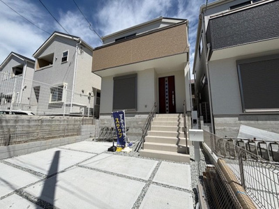 【外観】 | 神戸市垂水区青山台2丁目　新築戸建1号棟　仲介手数料無料！ | きれいな外観です