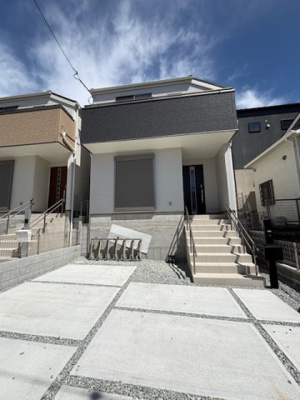 【外観】 | 神戸市垂水区青山台2丁目　新築戸建2号棟　仲介手数料無料！ | 外観は落ち着いています