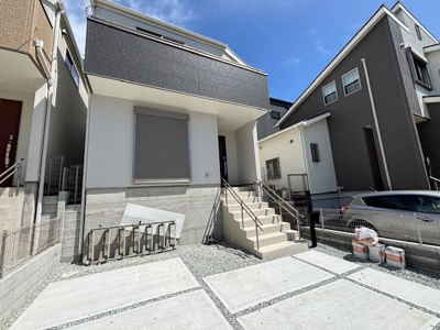 【外観】 | 神戸市垂水区青山台2丁目　新築戸建2号棟　仲介手数料無料！ | 外観もきれいです