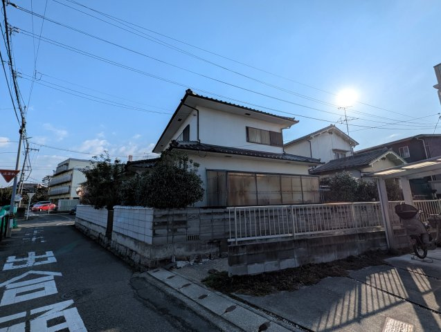 【建築条件なし　中区国富　土地】の外観|周辺は静かな住宅街となります。