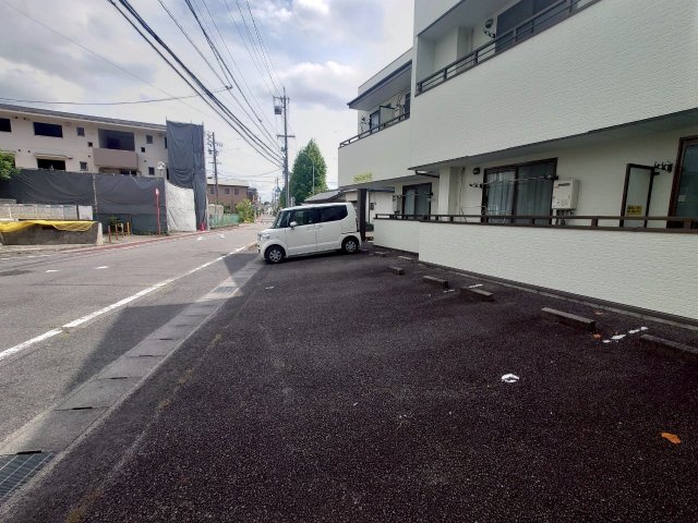 グリーンコートヒラシバの駐車場
