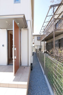 【外観】 | 建物北側隣地境界