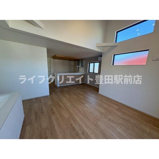 Kolet日野の居間・リビング
