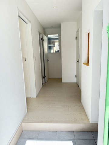 【玄関】 | 滝寺建売