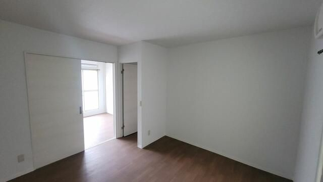 西鶴間１丁目住居付店舗の寝室