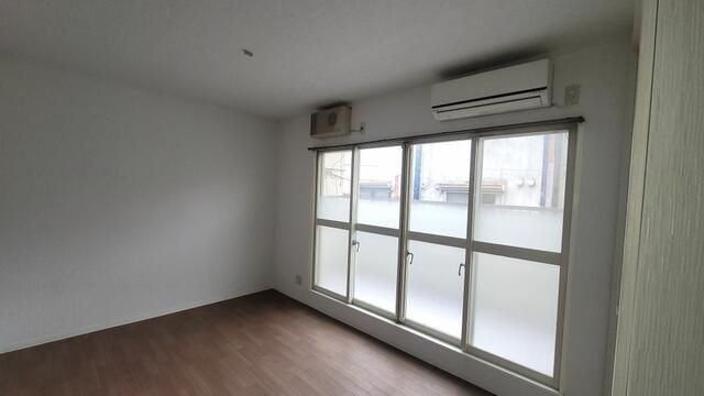 西鶴間１丁目住居付店舗の寝室