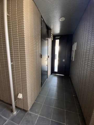 【ロビー】 | ルージュ・レーヌ | 管理の行き届いたロビー