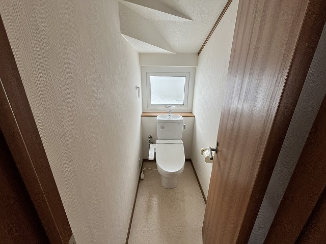 米沢市東一丁目14-1のトイレ|シンプルで使いやすいトイレです